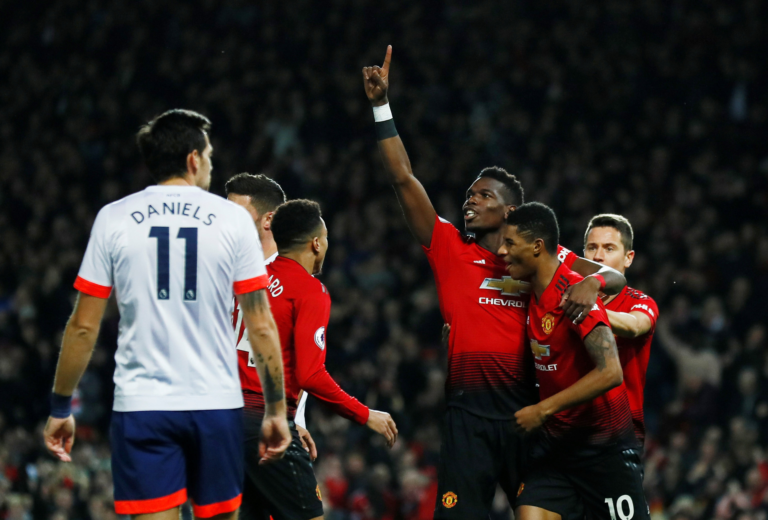 个外来者逐 个外来者逐